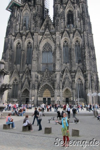 At Köln Dom