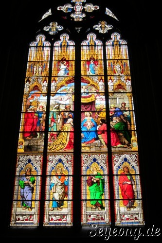 Inside of Köln Dom 2
