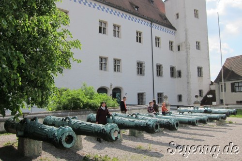 Neues Schloss 4