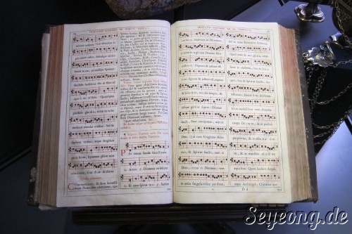 Old Music Notes