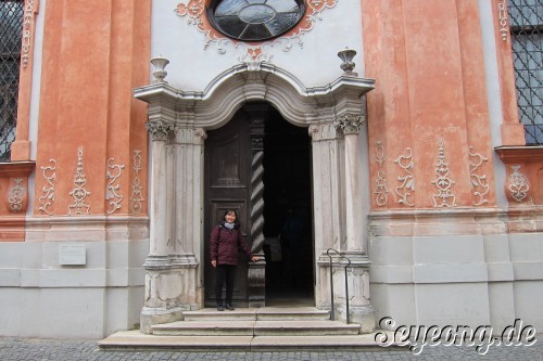 In front of Asamkirche Maria de Victoria