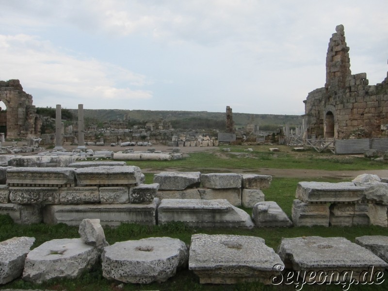 Perge 4