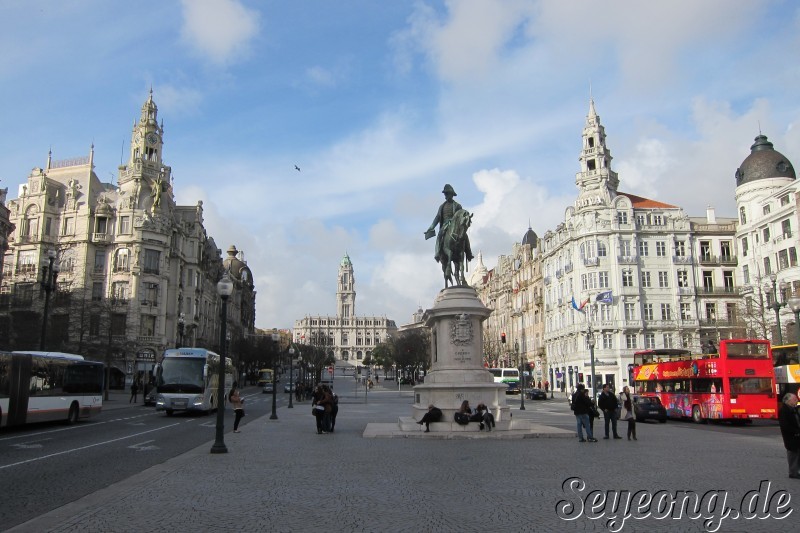 Av dos Aliados and City Hall