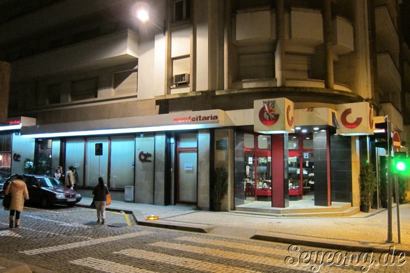 Local famous Restaurant in Porto