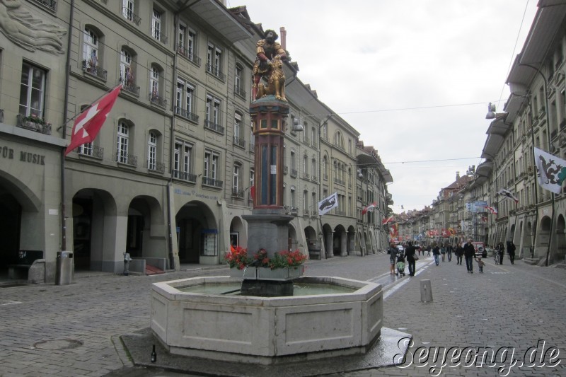 Fountain in Bern 4