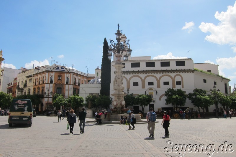 Plaza Virgen de los Reyes