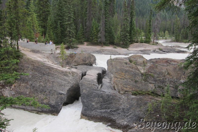 Natural Bridge 4