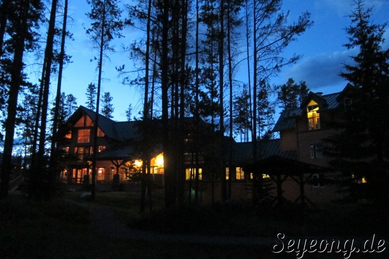 Youth Hostel in Lake Loise