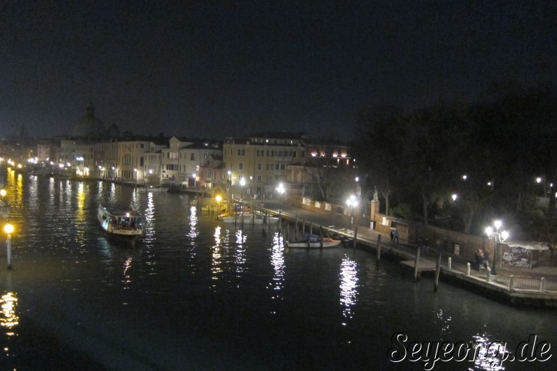Night Walkint at Venezia 7