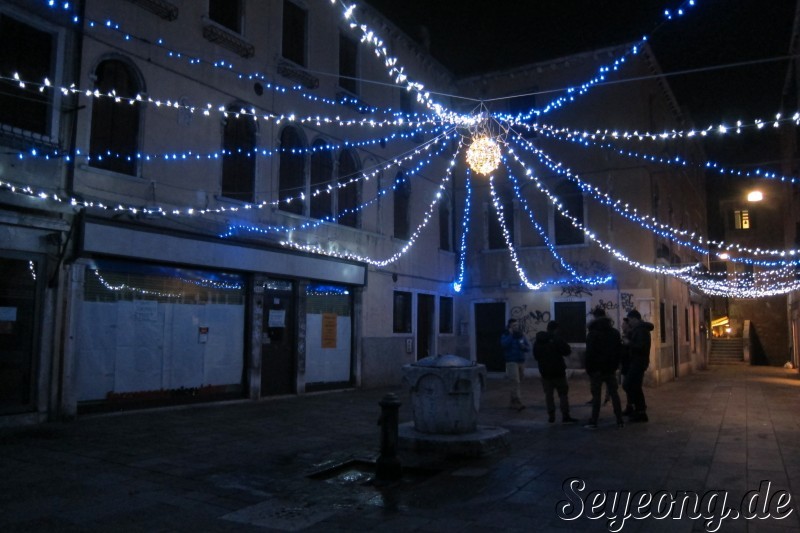 Night Walkint at Venezia 9